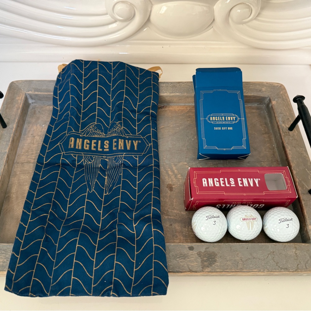 Angels Envy Titleist golf balls & Suede Gift Bag